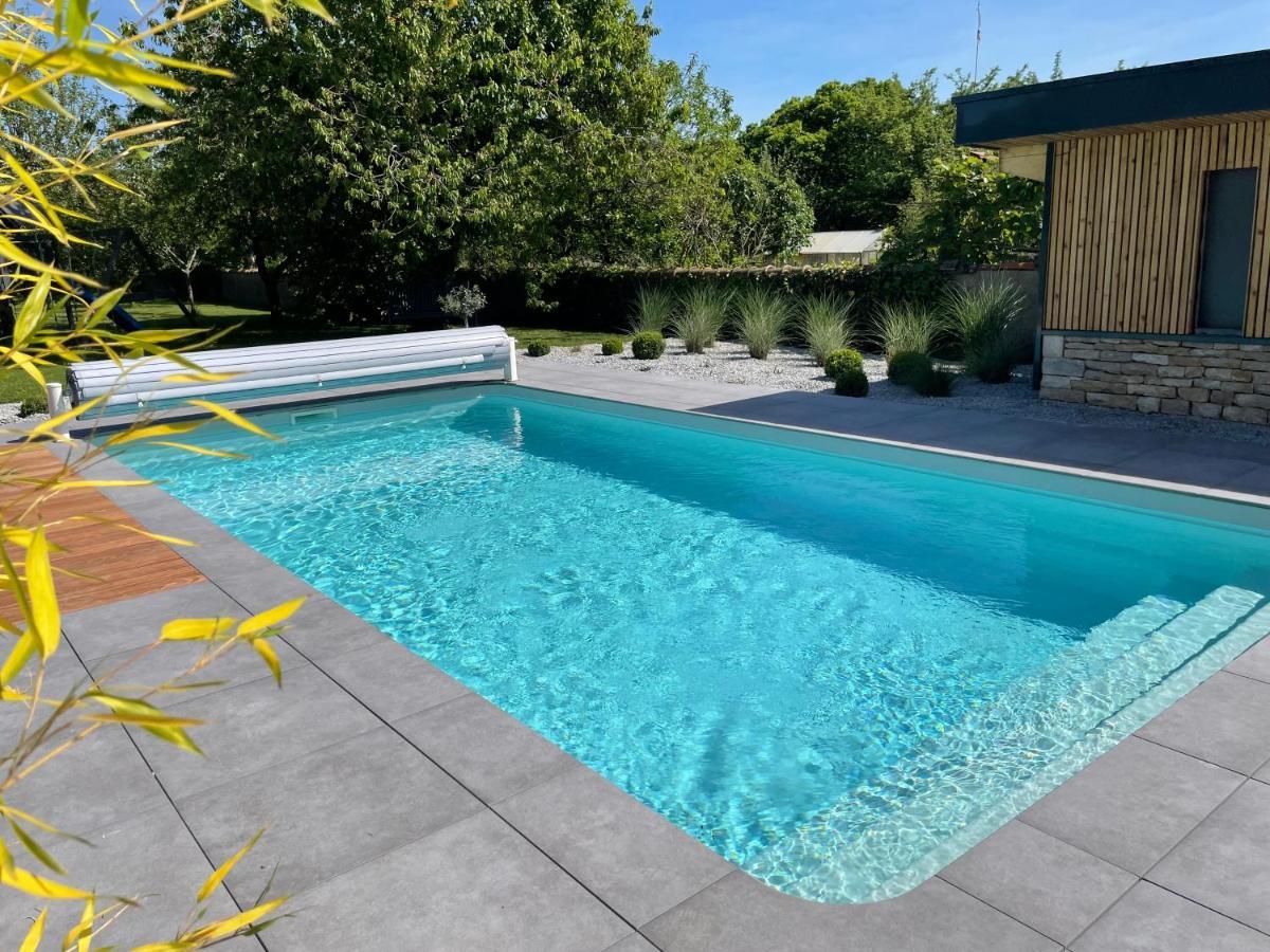Sejour Detente - Appart'Hotel N 1 Avec Jaccuzi, Piscine Et Petit-Dejeuner Chouzelot ภายนอก รูปภาพ
